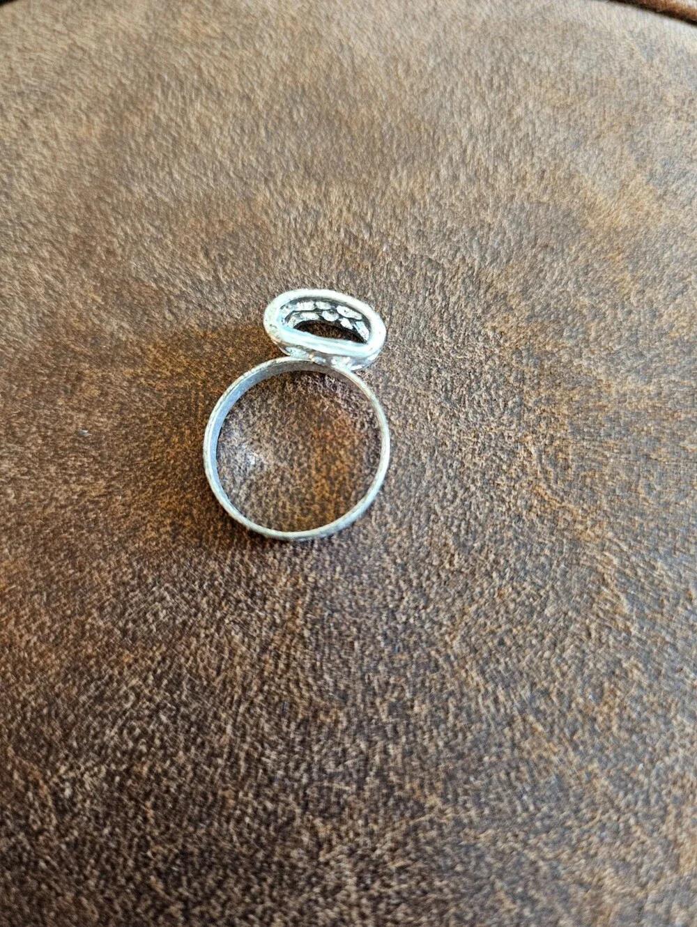 Womens Sz 8 Silver Tone Simple modernist ring